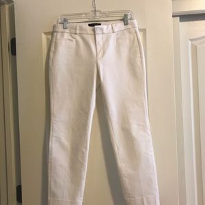 Women’s white ankle pant